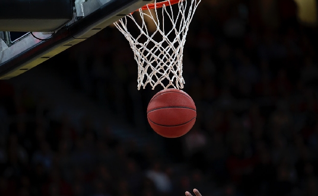 Basket Nba: per l’anello è sfida Nets Warriors in quota Curry favorito per il titolo di MVP