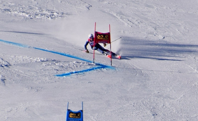 Sci alpino: Brignone cerca l'impresa nel gigante di Are in quota è sfida a Gut Behrami per la coppa di specialità