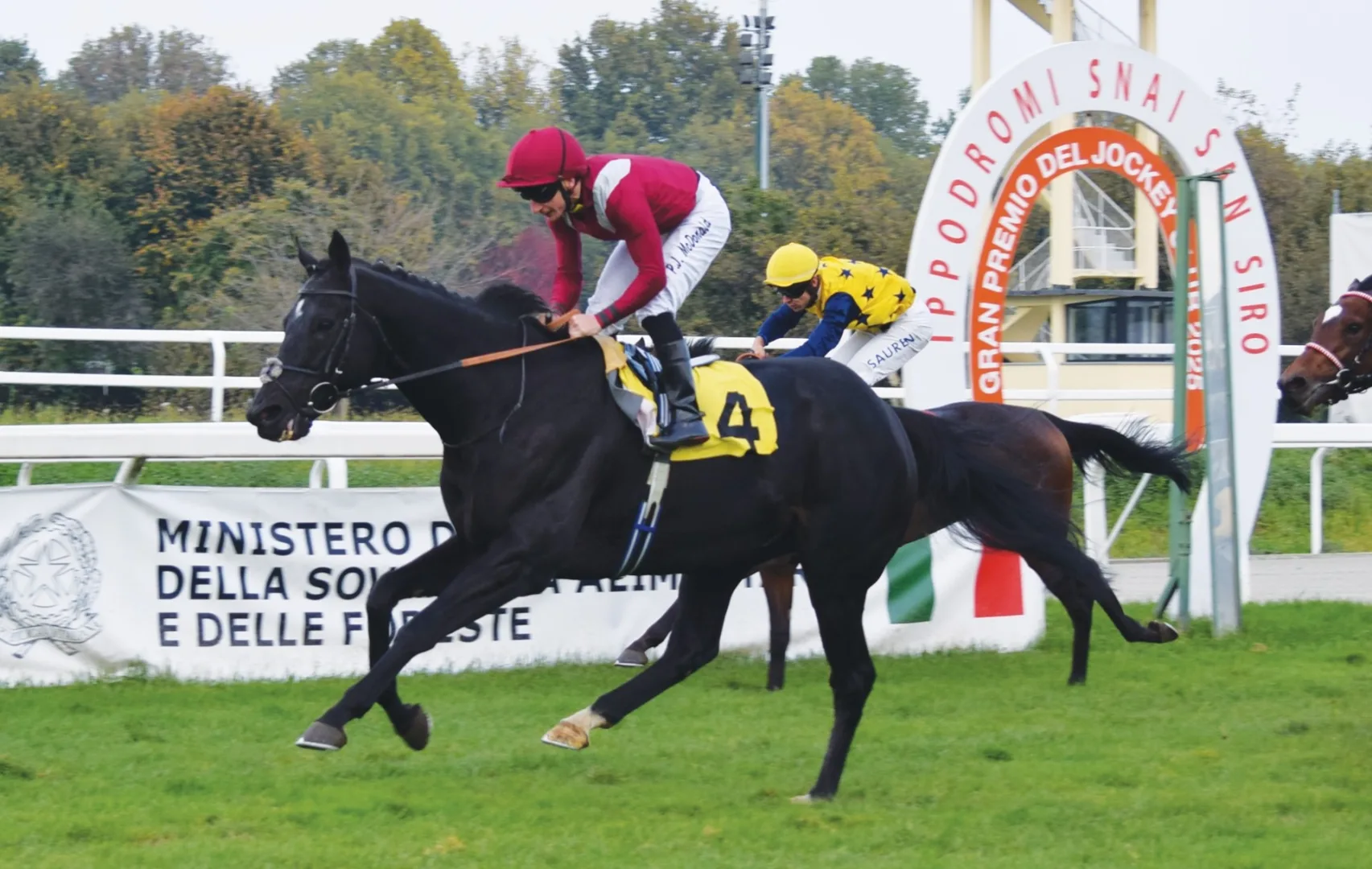Ippica, all’Ippodromo Snai San Siro è il Jockey Club Day! Domenica riunione top di galoppo con sette corse dalle ore 14