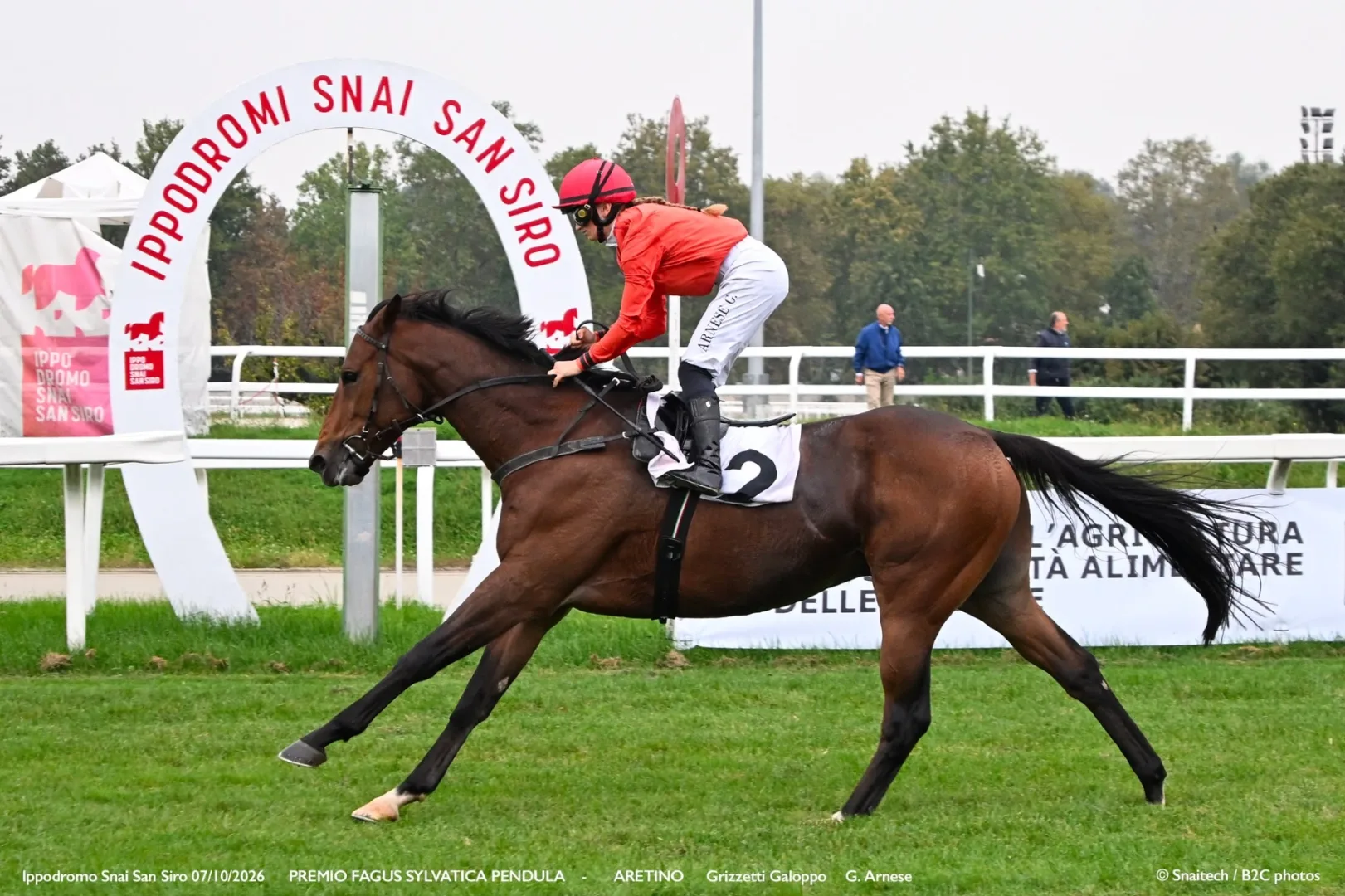  Ippica, nel mercoledì di galoppo dell'Ippodromo Snai San Siro sigillo di Beholder tra i fondisti. Nella tqq del Premio Speroni vince bene Aberdeen