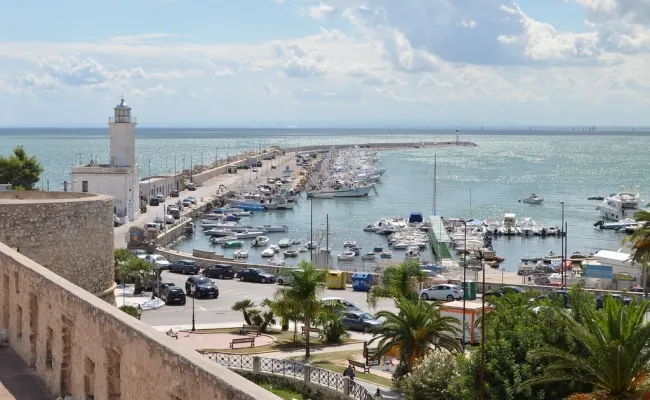 Manfredonia (FG), chiusa sala slot abusiva "mascherata" da bar