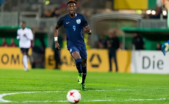 Serie A: per Osimhen è obiettivo record di gol, in quota Abraham punta la doppia cifra
