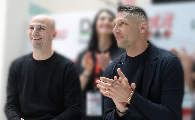 Enada Primavera 2023, Materazzi, Cambiasso, Hubner: la fiera abbraccia le icone del calcio