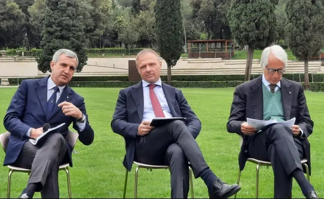 Piazza di Siena, Lollobrigida (Masaf): "Al lavoro per valorizzare e tutelare eccellenza italiana"
