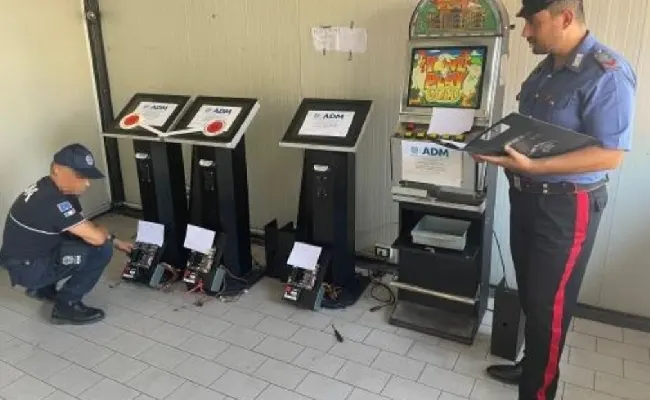 Gioco illegale, controlli Copregi in Sicilia: scoperti sette esercizi non autorizzati, sequestrati una slot, sette computer e quattro totem
