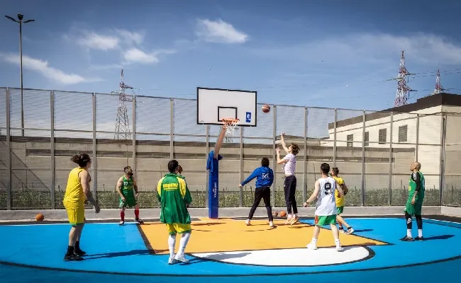 Carcere di Secondigliano: inaugurato il playground ristrutturato da Fip e Fondazione Lottomatica