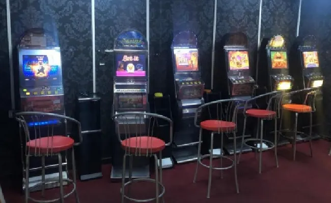 Adm, scoperta sala giochi abusiva a Bari. Multa da oltre 61mila euro per il titolare