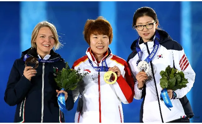 Short track, Arianna Fontana punta l’ennesimo record olimpico: in quota la medaglia nei 1.000 metri per staccare Mangiarotti