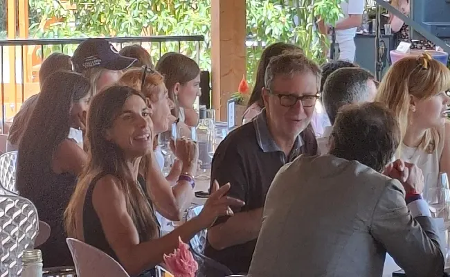 Elisabetta Canalis a Piazza di Siena: "Essere qui è realizzare un sogno, per i cavalli un amore incondizionato"