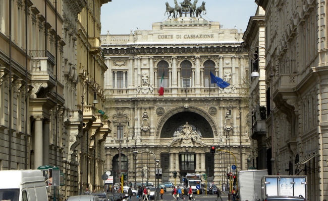 Scommesse e ctd Corte di Cassazione: obbligatorio richiedere la licenza di polizia
