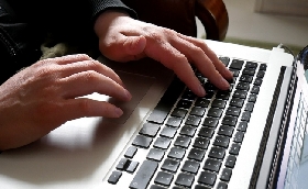 Punti vendita ricariche (Pvr) nella circolare anti abusi di Adm semaforo rosso per “giocata assistita” e intestazione del conto al gestore