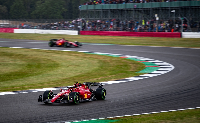 F1: Ferrari costretta a rincorrere anche nel 2023 i bookie puntano ancora su Verstappen campione 