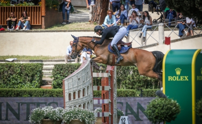 Equitazione Piazza di Siena fa novanta Roma