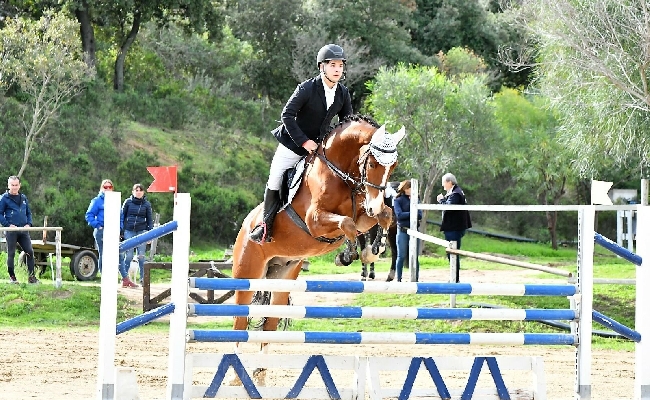 Equitazione Salto Ostacoli: 200 binomi in gara all'Ippopark Palahorse di Golfo Aranci per la Tappa Masaf e il Gran Premio Fise Sardegna