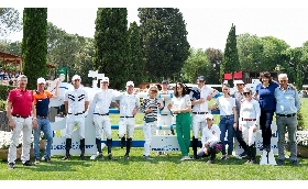 piazza di siena DOMANI TROFEO LORO PIANA E L'OMAGGIO A HALIFAX