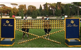 Piazza di Siena: premio n. 9 Sei Barriere Loro Piana Bicocchi e Whitaker alla pari fino a 1 95
