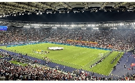Calciomercato Roma è caccia al sostituto di Abraham: torna in voga il nome di Icardi ma i bookmaker quotano il sogno Lukaku