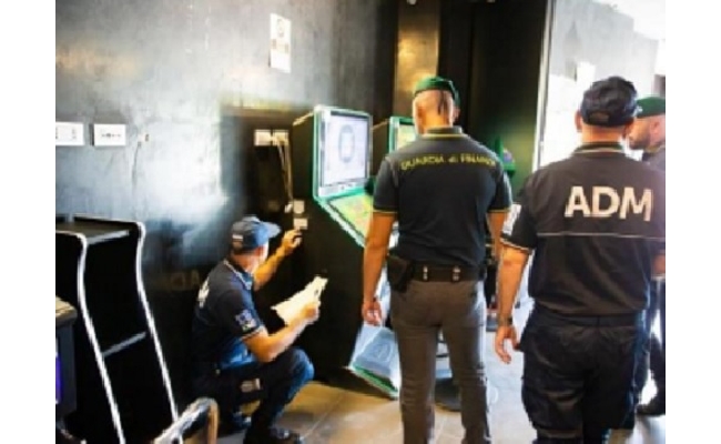 Adm Gdf Venezia controlli provincia contrasto gioco illegale 11 violazioni sanzioni 100mila euro 