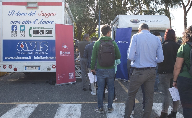 Lottomatica e Rosso insieme per una giornata dedicata alla donazione del sangue.
