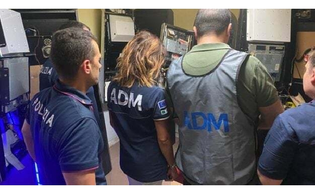 Gioco illegale controlli in provincia di Agrigento: scoperto computer per giocare online in un'associazione sportiva