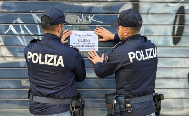 Gioco illegale controlli Roma sospesa licenza locale 15 giorni multe oltre 7mila euro