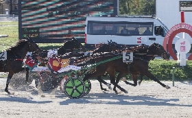 Ippica Premio Desiderio D’Esi clou venerdì Ippodromo Snai La Maura vince Filly Mail Frank Gio delude