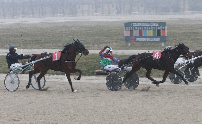 Ippica: mercoledì ultima giornata di gennaio all'ippodromo Snai La Maura con sette corse a partire dalle 13:40
