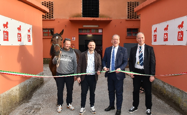 ALL’IPPODROMO SNAI SESANA DI MONTECATINI PRESENTATA LA 109^ STAGIONE DI TROTTO E INAUGURATO IL CENTRO DI ALLENAMENTO ALLA PRESENZA DEL SOTTOSEGRETARIO LA PIETRA DEL SINDACO BARONCINI E DEL DIRETTORE STOPPINI