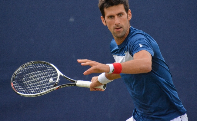 Internazionali senza Sinner Alcaraz domina Djokovic Nole 2 65 Snai vuoto Berrettini Musetti speranze azzurre