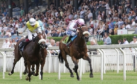 Ippica: all'ippodromo Snai San Siro giornata di galoppo al lunedì sette prove tra cui il Gran Premio d'Italia e il Gran Premio d'Estate