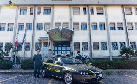 Giochi controlli Gdf a Ostuni (BR): minorenni in una sala scommesse multa di 13mila euro al titolare
