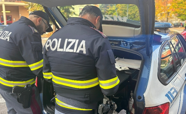 Giochi controlli della Polizia a Torino: minorenne in una sala scommesse multa da oltre 6.600 euro al titolare