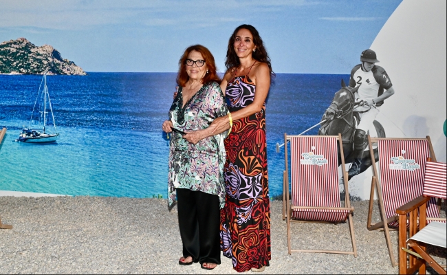 Valeria Fabrizi ospite a Italia Polo Challenge: “Qui ho ricordi bellissimi la Sardegna è una terra antica ma giovane per i giovani”