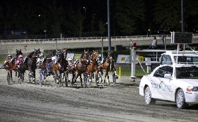 Ippodromo di Cesena: martedì 2 settembre Teleromagna abbinata alla TQQ. Corse dalle 21