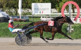 Ippica all'Ippodromo Snai San Siro lunedì di trotto per la 32^ giornata con al centro le edizioni del Breeders Course divisione maschile e femminile e la Challenge internazionale Italia Germania