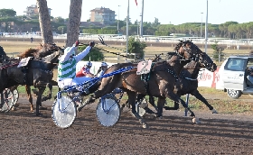 Ippica: sabato 27 settembre grande trotto a Capannelle con l’Invito di Preparazione a Derby e Oaks e la prova pubblica di Bleff Dipa in vista del Gran Premio Turilli