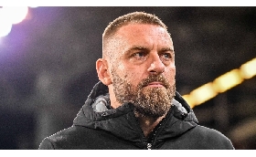 Calcio De Rossi pronto a tornare in panchina: in quota è duello Torino Fiorentina