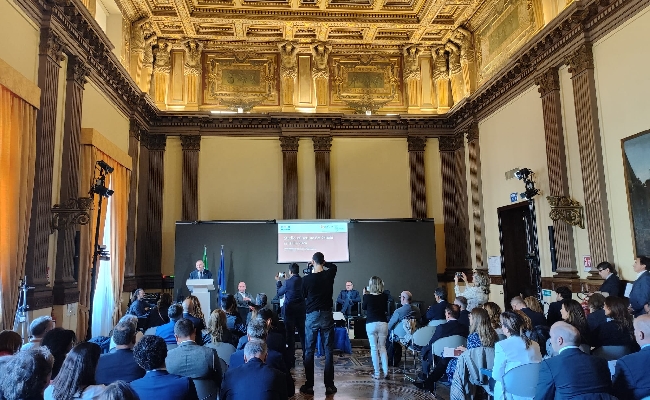 Gioco legale: nel 2024 spesi 21 5 miliardi di euro Cresce il settore online retail in calo ( 12)