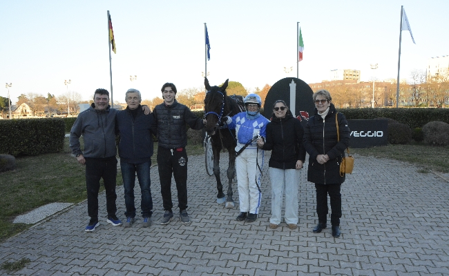 IPPICA Ippodromo di Bologna: resoconto delle corse di lunedì 8 dicembre 2025