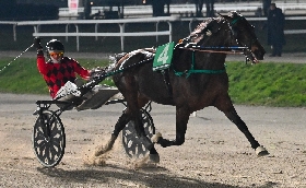 Ippica Ippodromo Snai San Siro: Barnaba Baba si aggiudica l'Handicap per i Gentlemen nella seconda stagionale di trotto