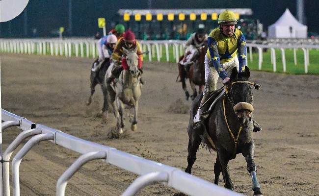 Ippica Ippodromo Snai San Siro: Cablay vince il Premio Konigsstuhl nel mercoledì di galoppo