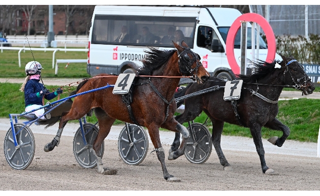 Ippica Ippodromo Snai San Siro: nel venerdì di trotto Ghiaccio si aggiudica il Premio Geremia Fi