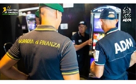 Controlli Gdf e Adm in provincia di Reggio Calabria: scoperto centro scommesse abusivo e sequestrato un apparecchio irregolare