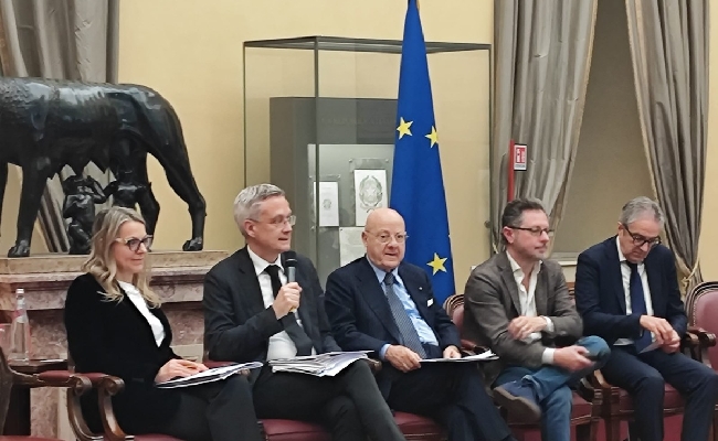 Convegno su riordino retail Vaccari (Pd): “Modificare il decreto prima che arrivi in Parlamento”