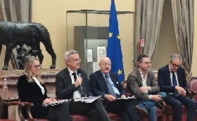 Convegno su riordino retail Vaccari (Pd): “Modificare il decreto prima che arrivi in Parlamento”