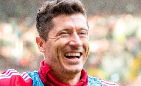 Spalletti rinnova Juventus mercato bookie Lewandowski Osimhen quota Nunez