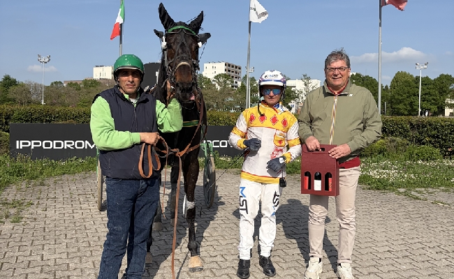 Ippica Ippodromo Arcoveggio di Bologna: Dylan Dog Font e Andrea Farolfi vincono il Premio Dee