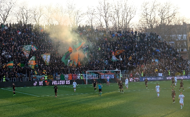 Serie B: Venezia tre punti per avvicinare la promozione: bookie sicuri contro l’Empoli “1” in pole a 1 37