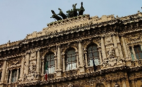 Scommesse illegali a Napoli Cassazione conferma la custodia cautelare per due persone: “Partecipazione attiva a clan criminale”