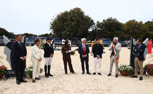 Salto ostacoli: taglio del nastro per il CSI5* di Lido di Camaiore